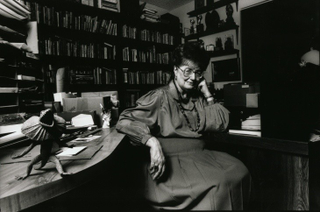 Illustration for article titled Famous Scifi And Fantasy Authors In Their Workspaces
